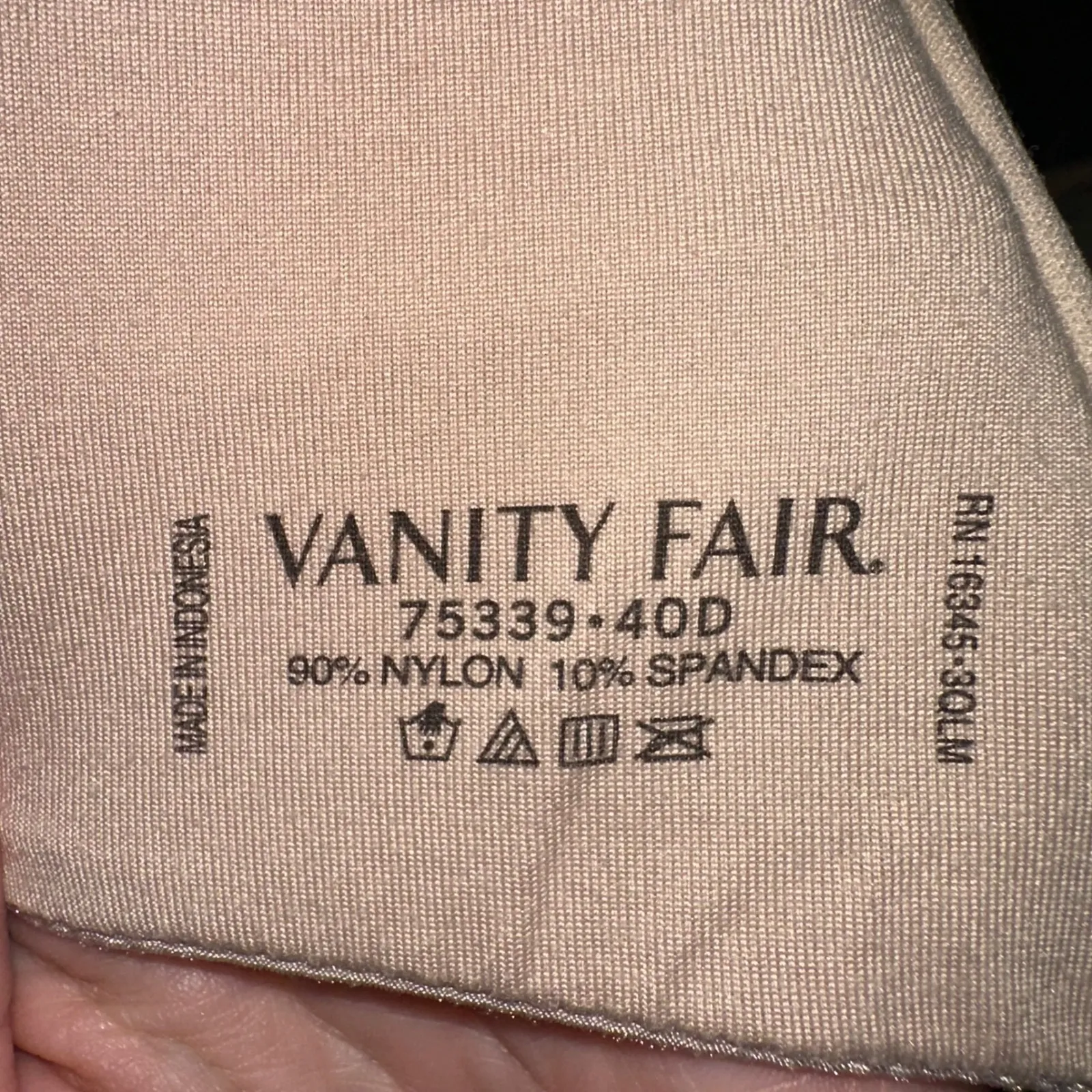 Vanity Fair Full Coverage Bra front clasp Smoothing Back Support‎ Beige Bra 40D - Image 2