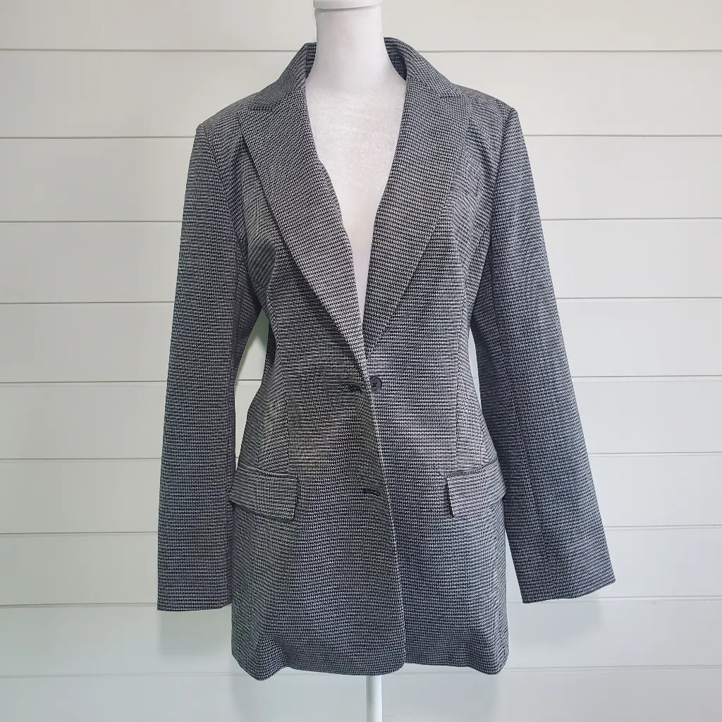 Calvin Klein Women's Long Sleeve Printed‎ Gray Blazer Size 14 - Image 2