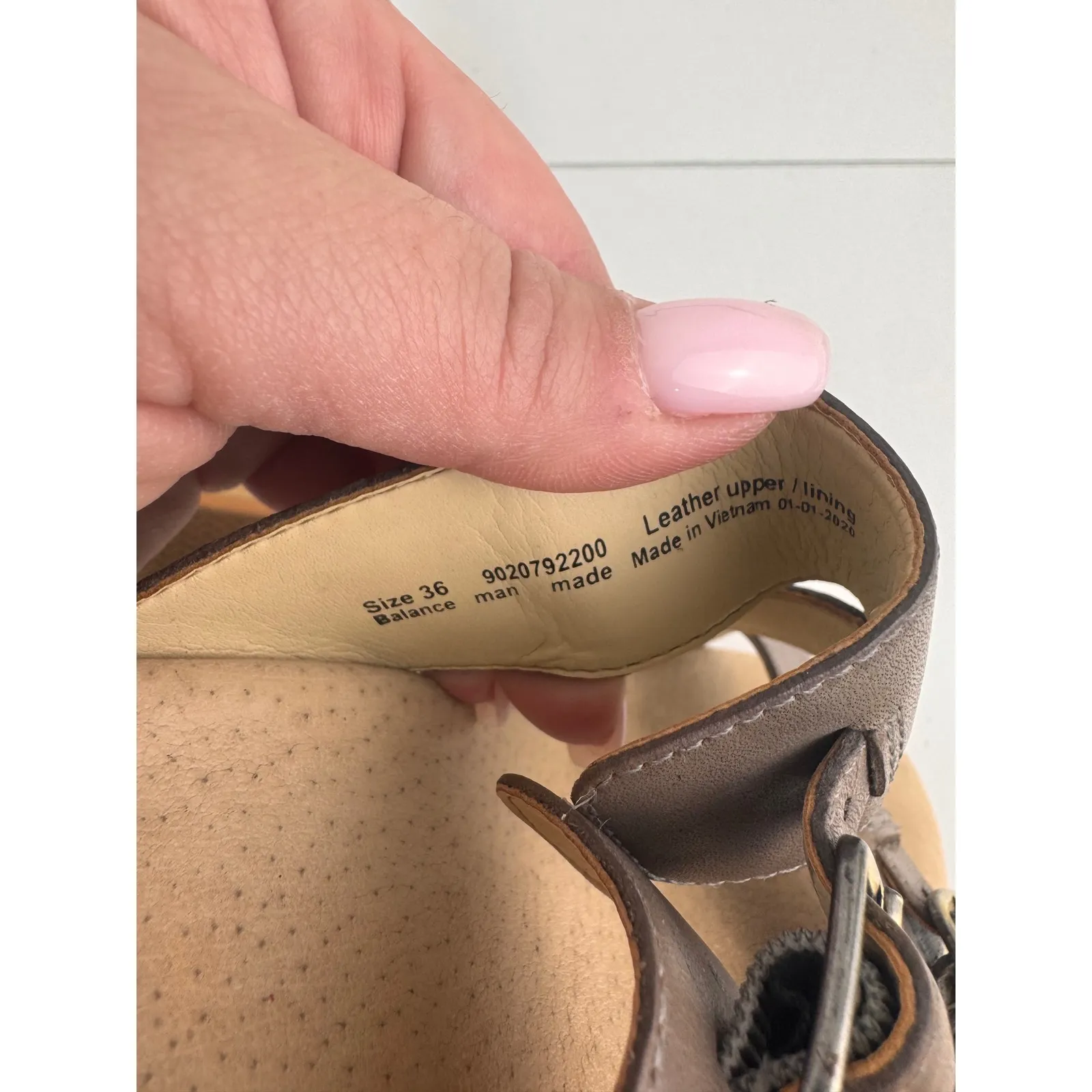 Dansko Women Brown Leather Wedge Sandals Buckle‎ Ankle Strap Comfort Size 36 5.5 - Image 9