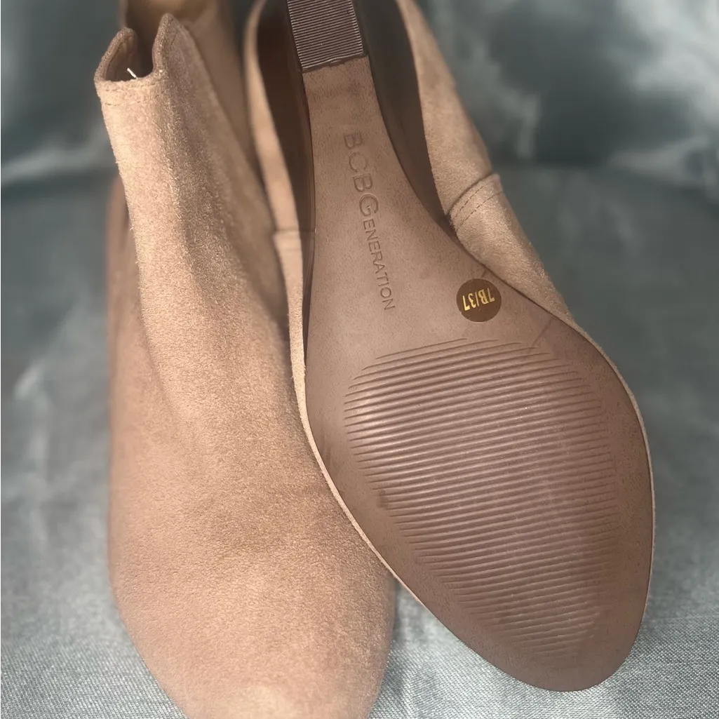 BCBGeneration Women's Suede Tan Ankle Booties Size 7 - Image 5