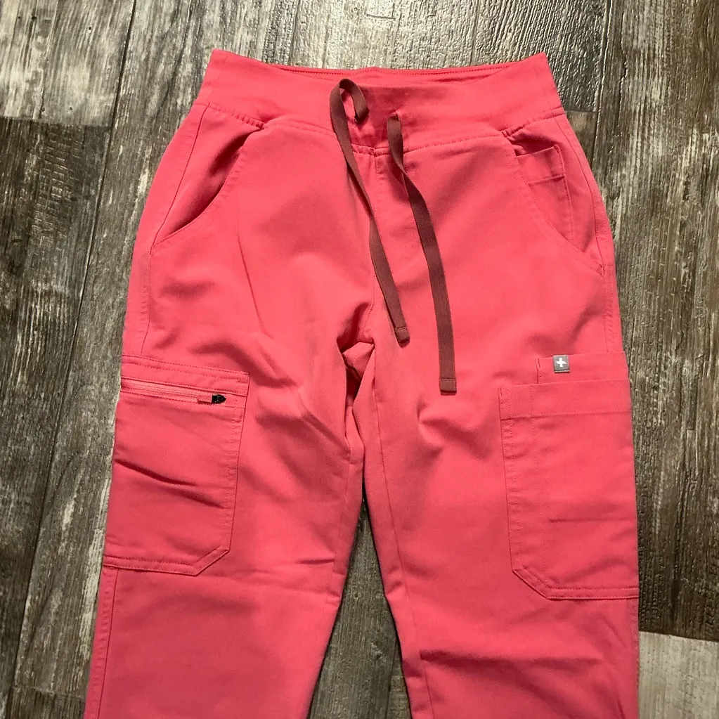 Figs Women’s Pink/Coral Joggers Size XXS Tall - Image 3