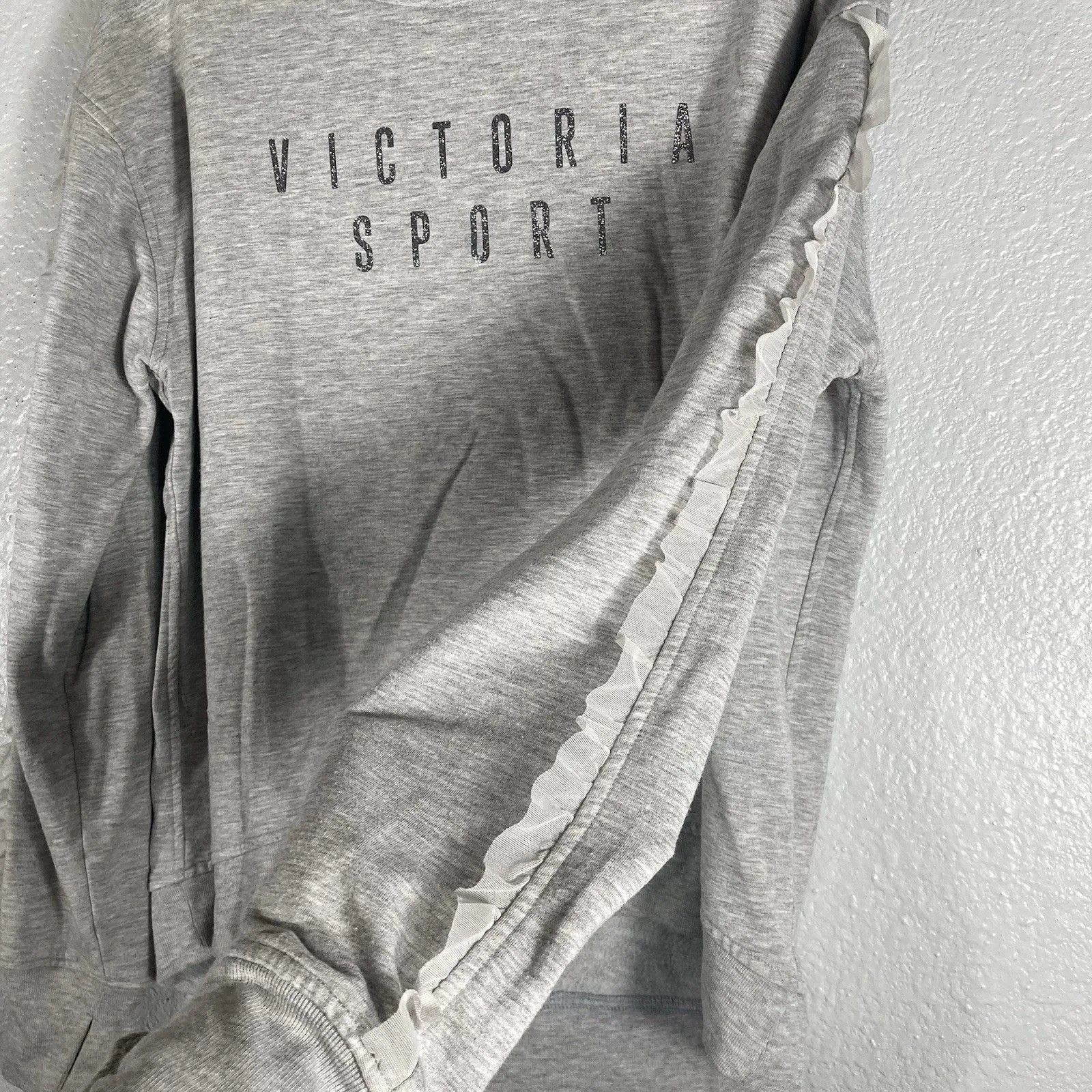 Victoria Sport Cropped Oversized Sweatshirt Women L Gray Glitter Graphic Ruffle - Image 4