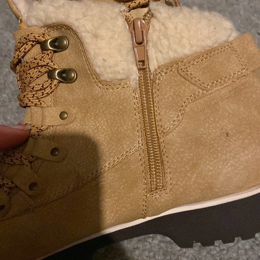 JBU By Jambu Redrock Weather Ready​​​​ - Image 6