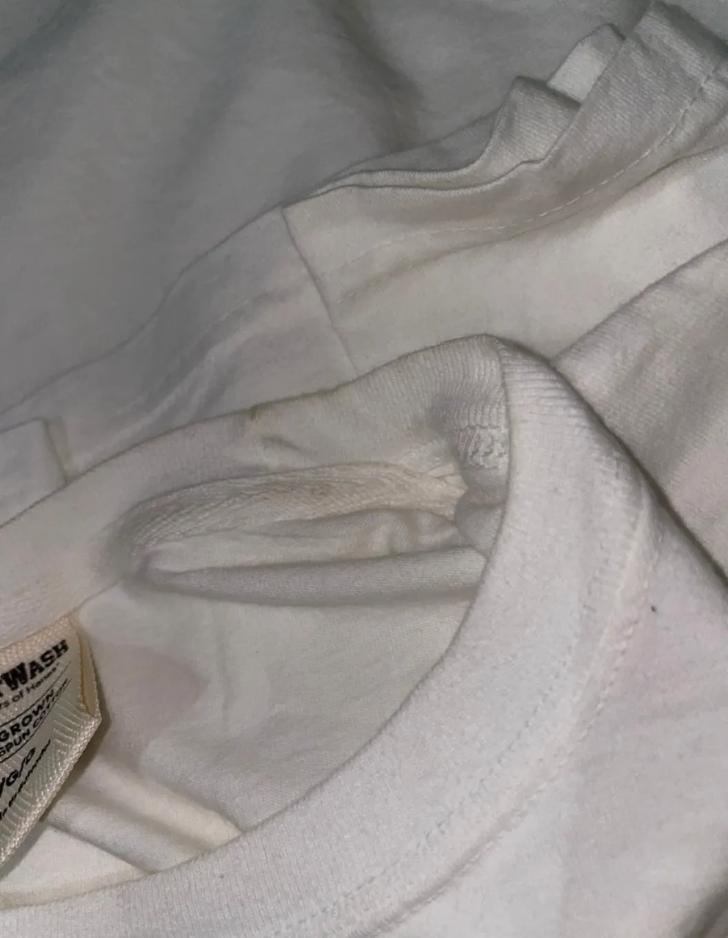 White Graphic Tee Size L - Image 5