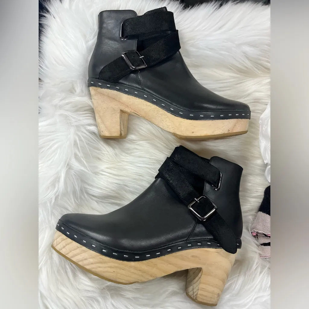 Free People Bungalow Clog Boots in black leather size 8.5 (39) women’s shoes - Image 4