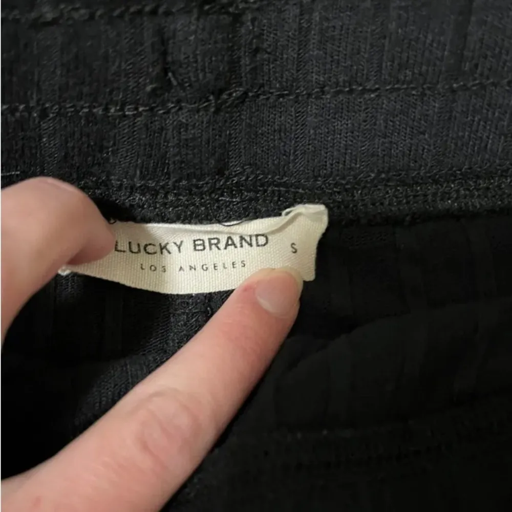 Lucky Brand Adjustable Ribbed Knit Shorts - Image 2