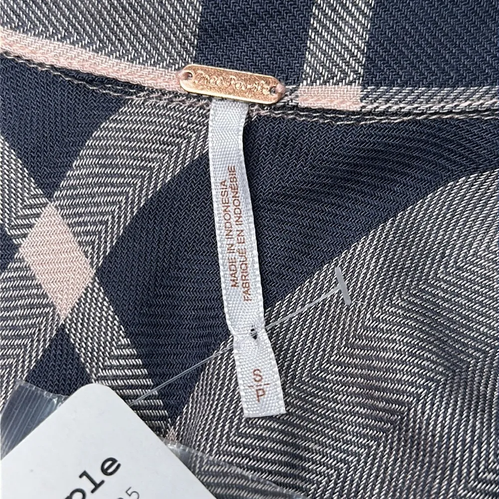 Free People: Oversized Plaid Flannel - Image 3