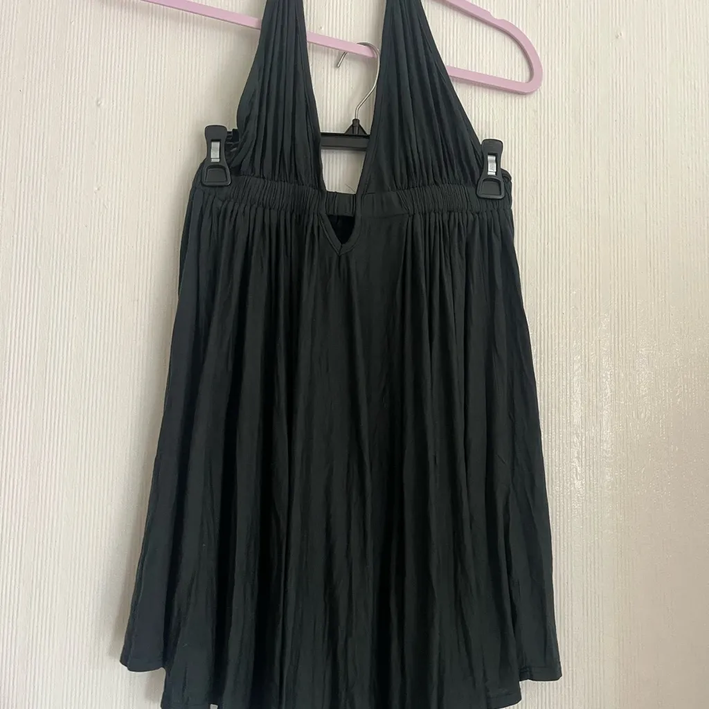 Piacere Di Più Black Halter Dress - Image 6