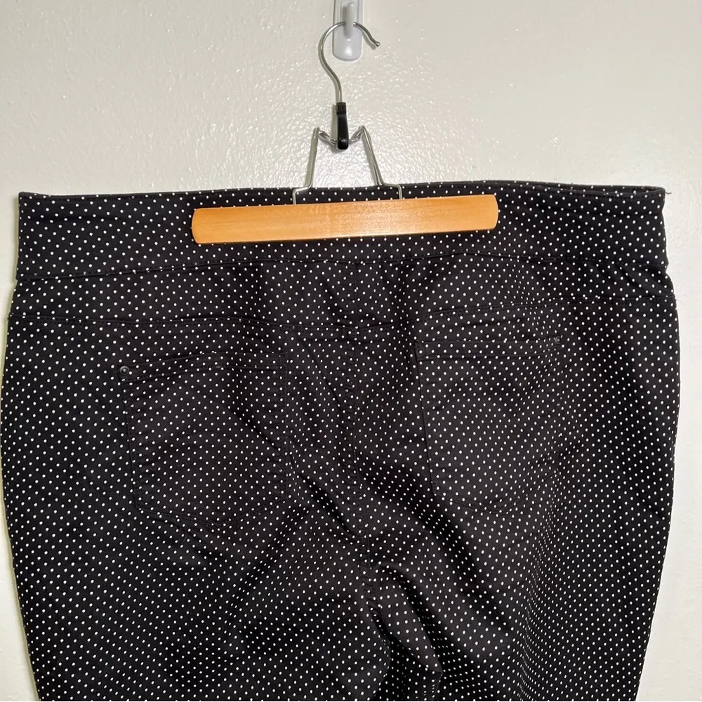 Great Northwest Indigo Pull On Bermuda Short Black White Polka Dots 20W - Image 8