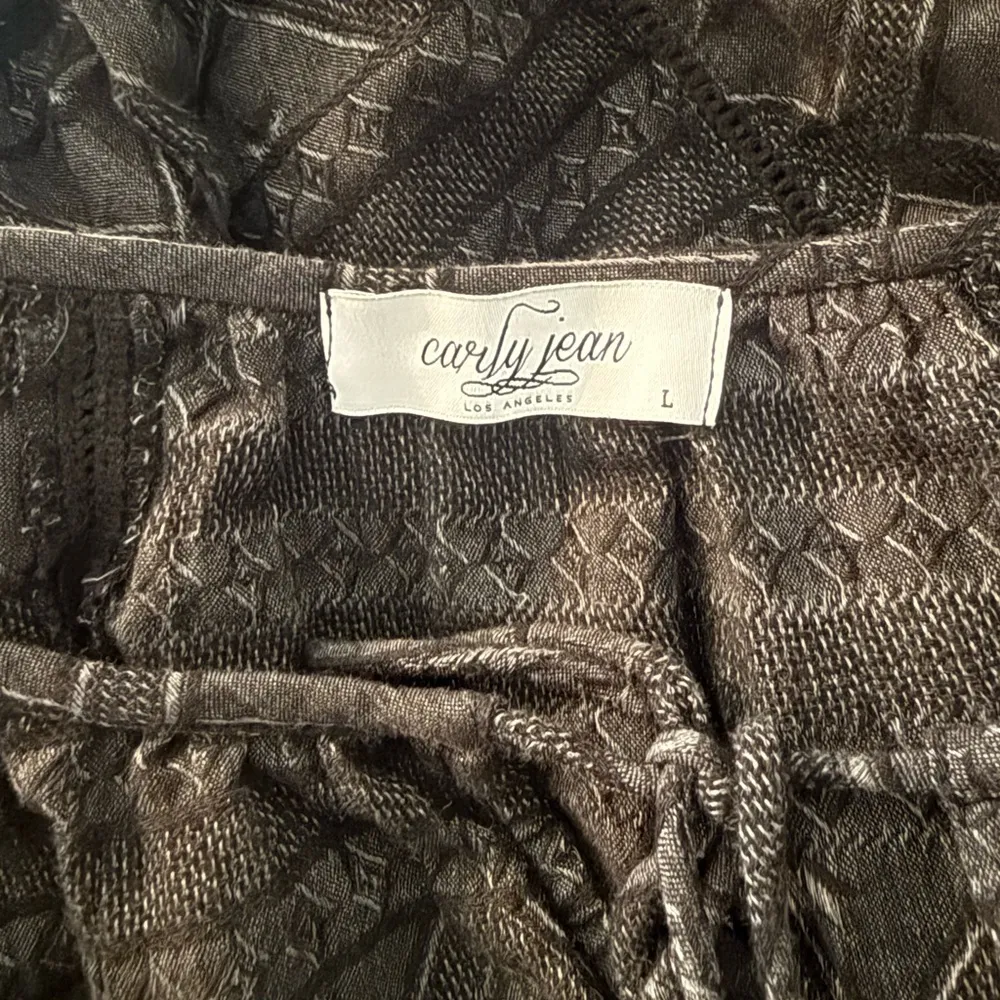 Cathy Jean Black Tie Front Long Sleeve Blouse - Image 3