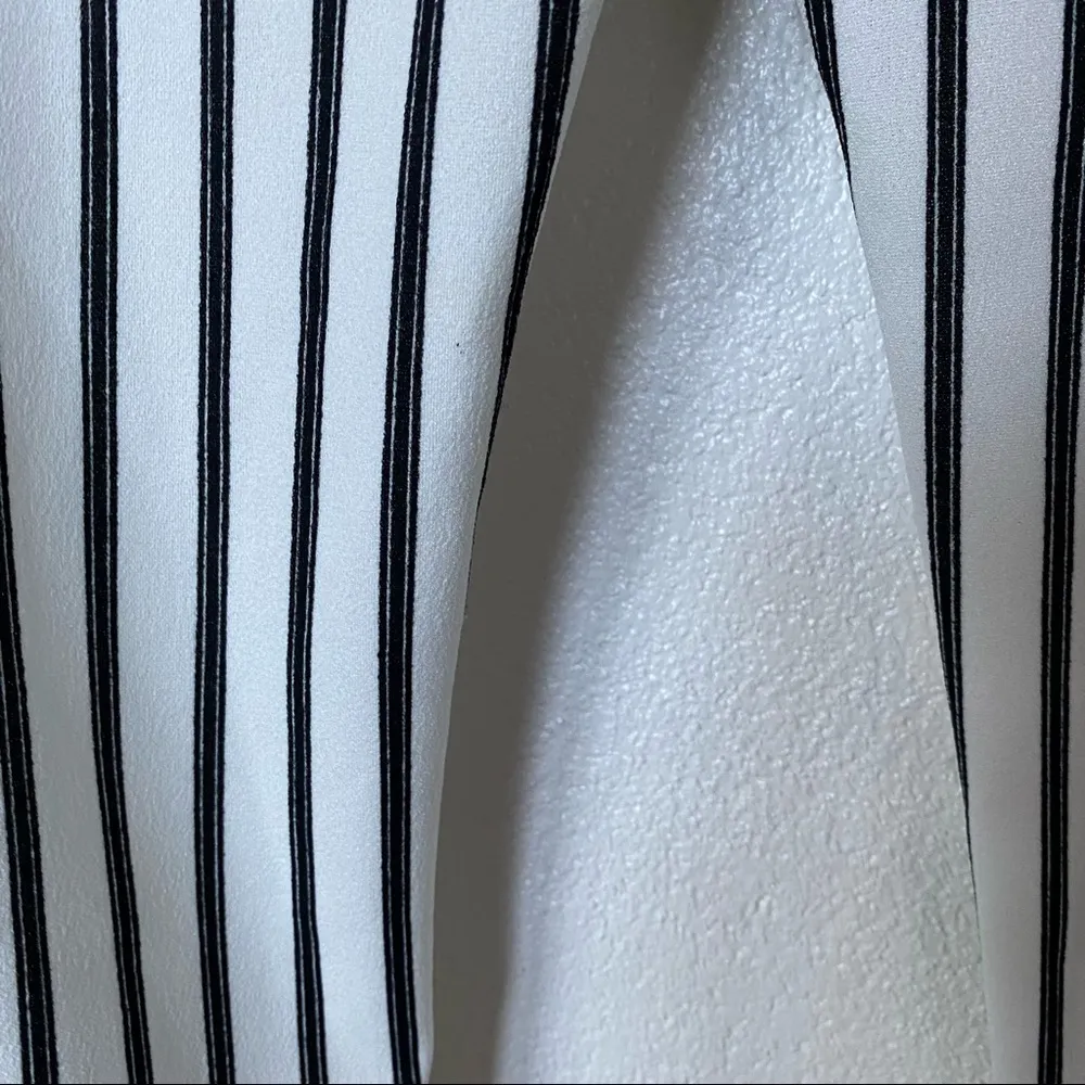 Windsor Black and White Striped Belted Pants Size Small - Image 11