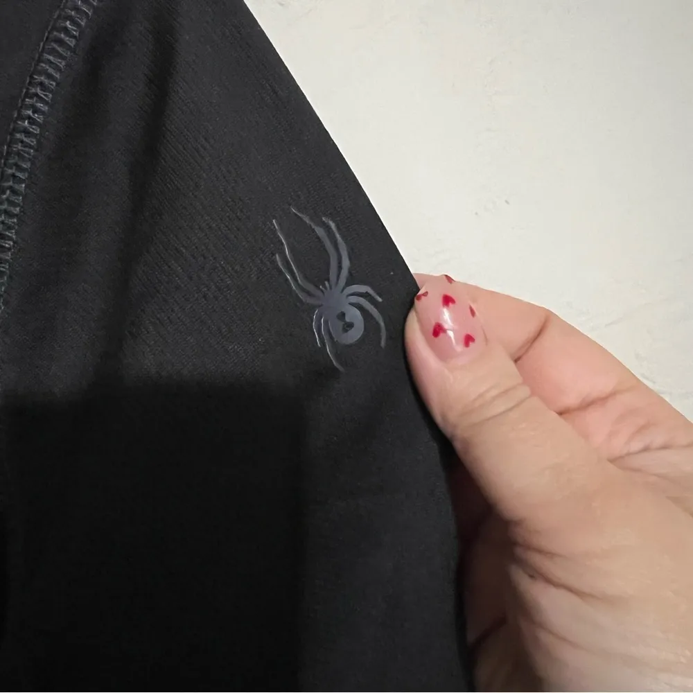 Spyder Woman’s  Black Popover‎ Base layer Top - Image 10