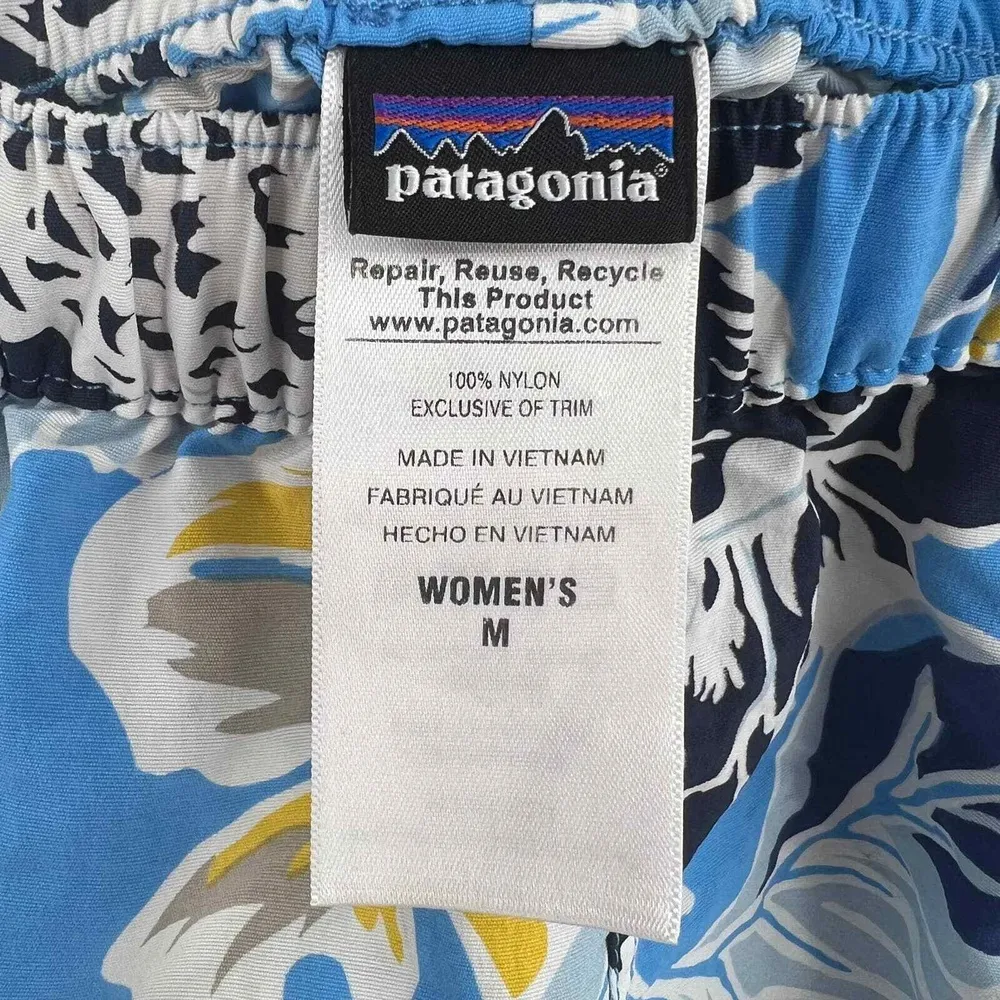 Patagonia Women's Barely Baggies Shorts Athletic Manoa Skipper Blue Size Medium - Image 4