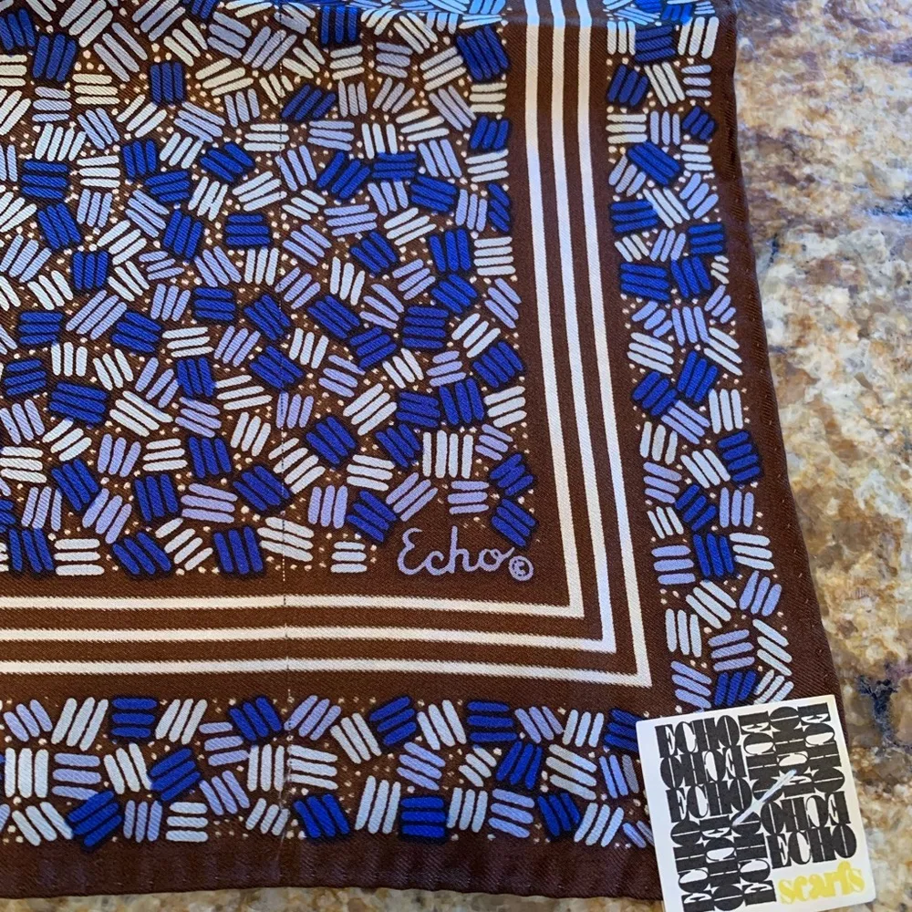 Scarf Echo 70% Chinon Azlon 30% Silk 22.5" x 22.5" Dry Clean Only Made in Japan Blue - Image 5