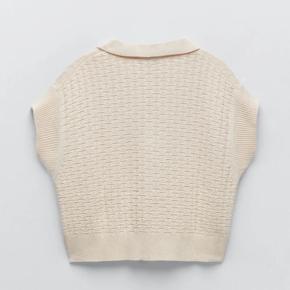 Zara Knit Polo Collared Vest Ecru Small Boxy Fit - Image 7