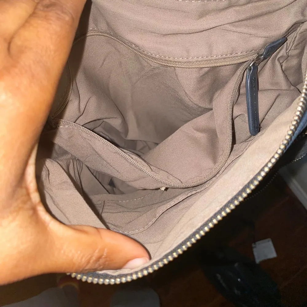 Margot Leather Crossbody Zippered Bag with adjustable strap Navy Blue - Image 7