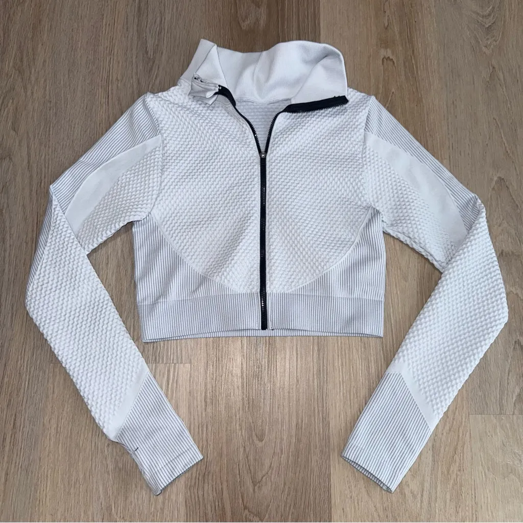 Athletic Zip Up Cropped Jacket - Image 2