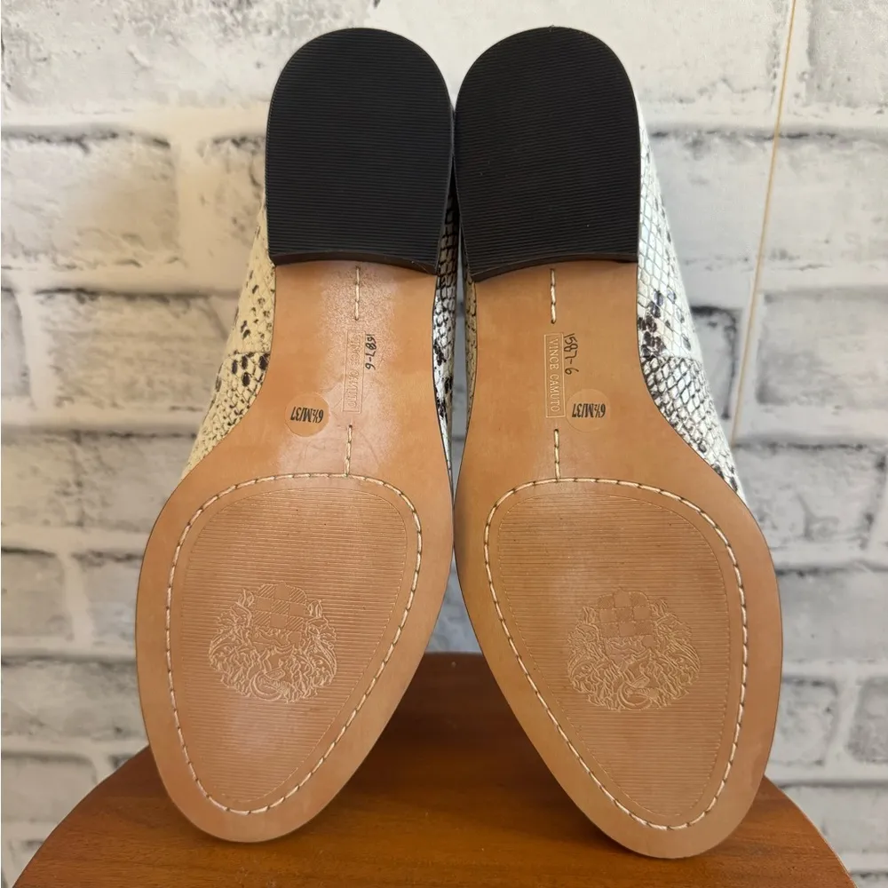 NWOT Vince Camuto Jeydeya snakeskin round toe loafer slip on shoes 6.5 - Image 6