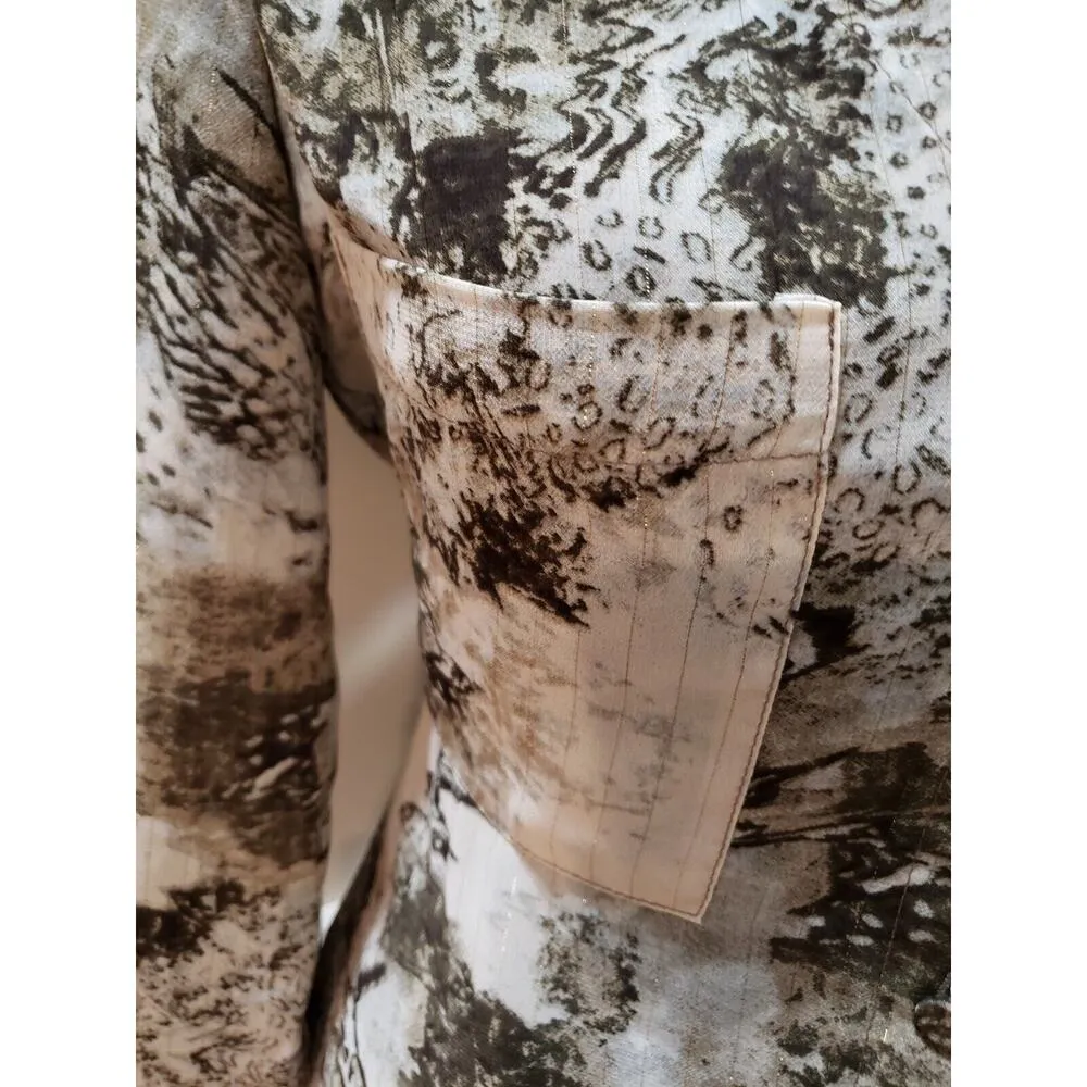 BKE Boutique Women's Cream Brown Leopard Print Polyester Button Down Shirt Small - Image 4