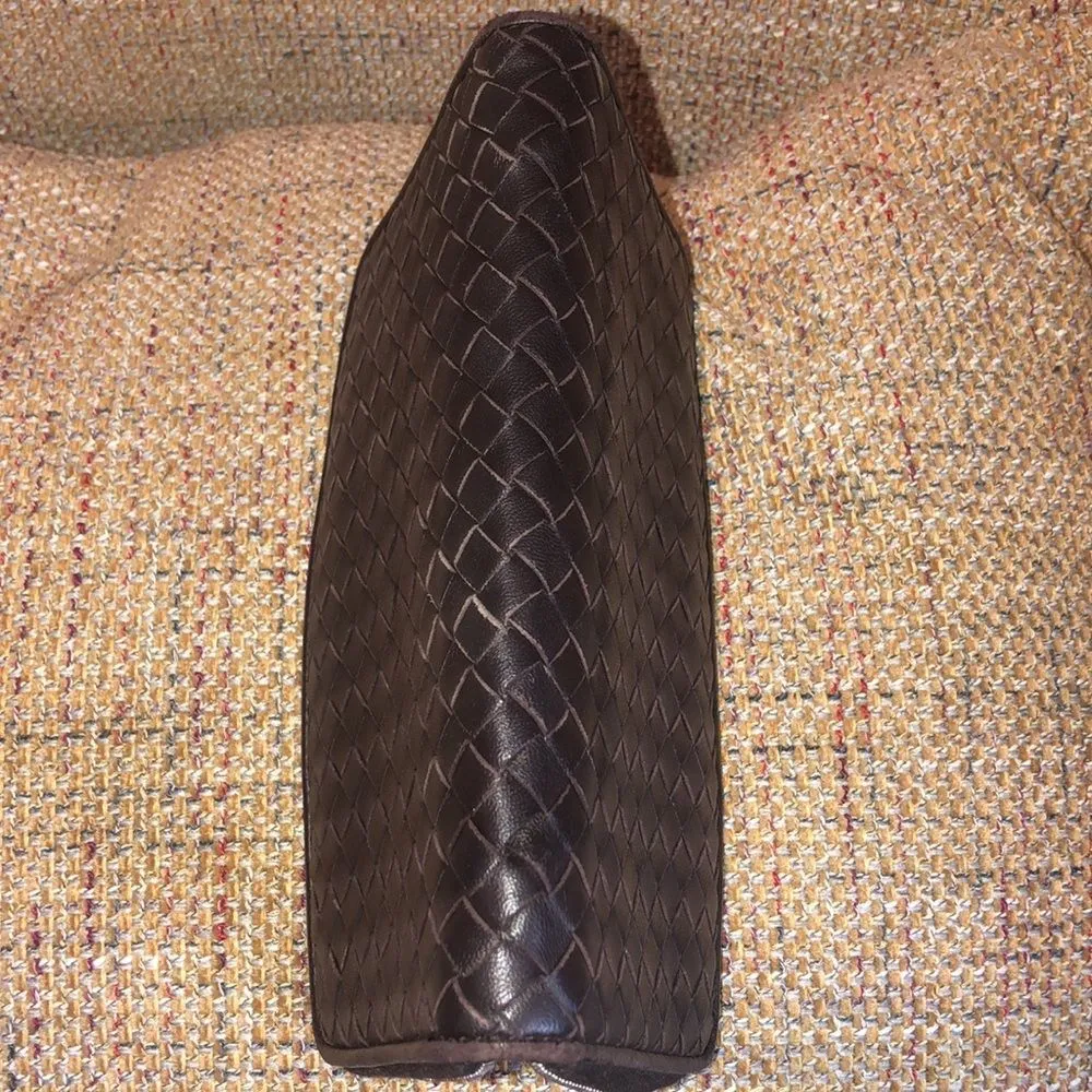 BOTTEGA VENETA Brown Intrecciato Weave Lambskin Full Zip Long Wallet Clutch - Image 9