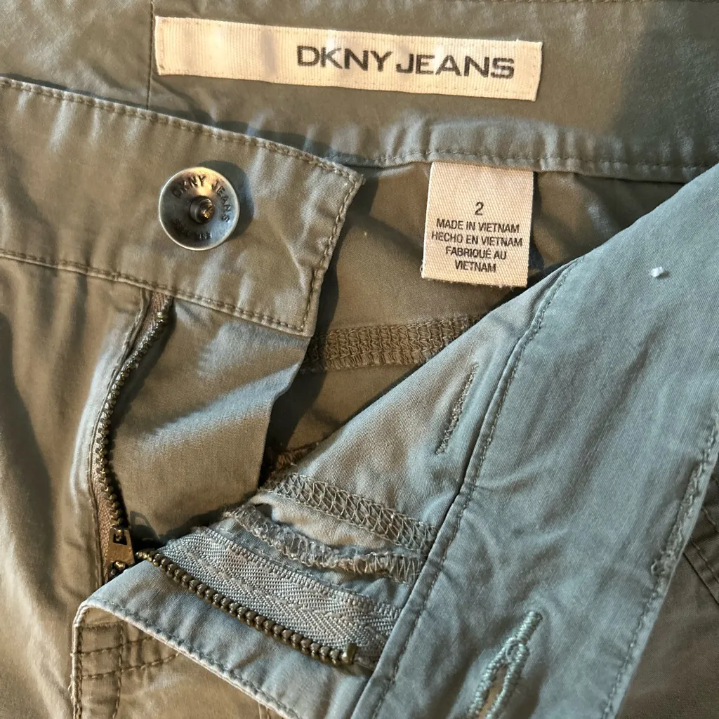 DKNY Olive Green Cargo Style Pants Size 2 - Image 3