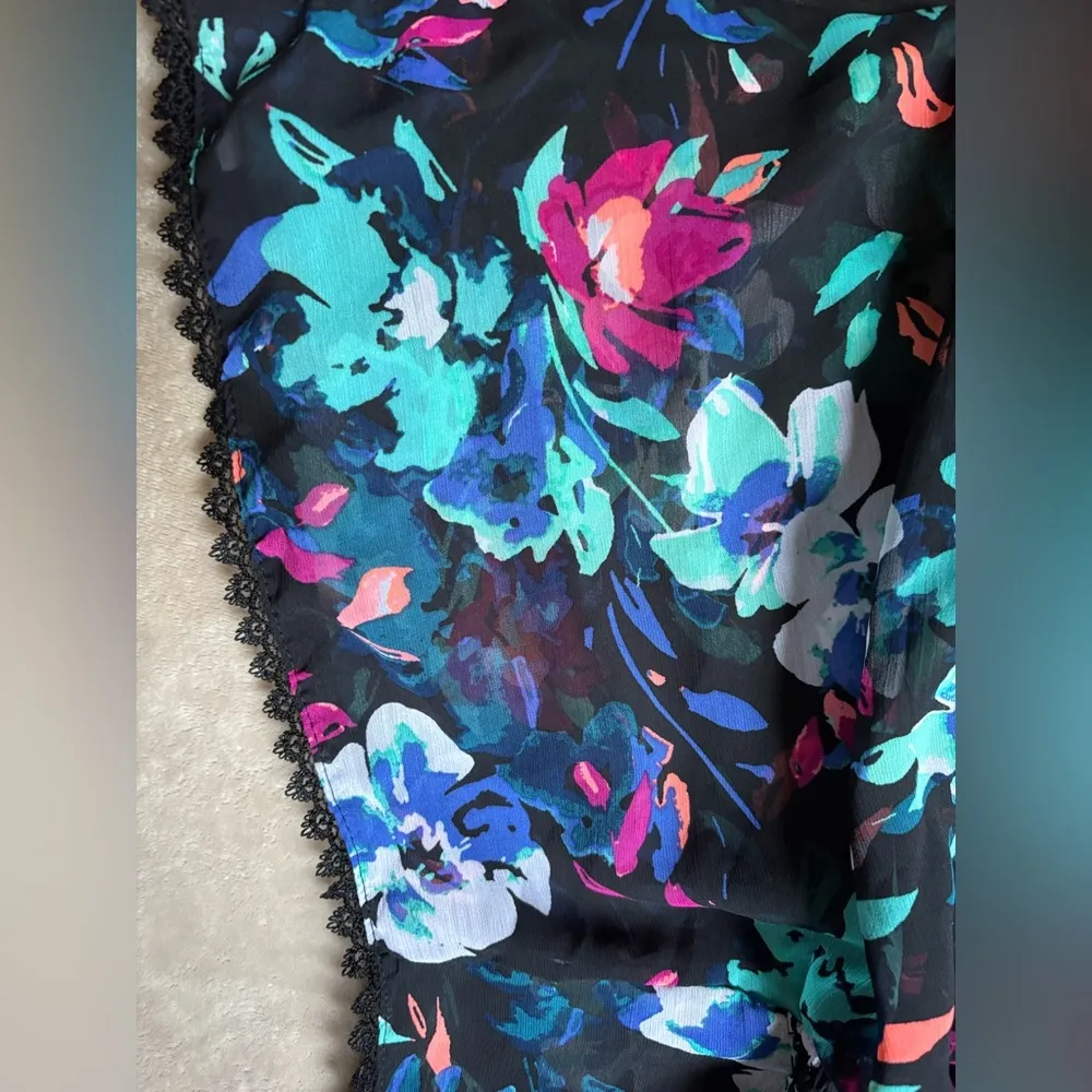 Time and Tru Multi Color Floral Swimsuit Cover Up Lace Trim Women’s 2X (20/22W) Blue - Image 3