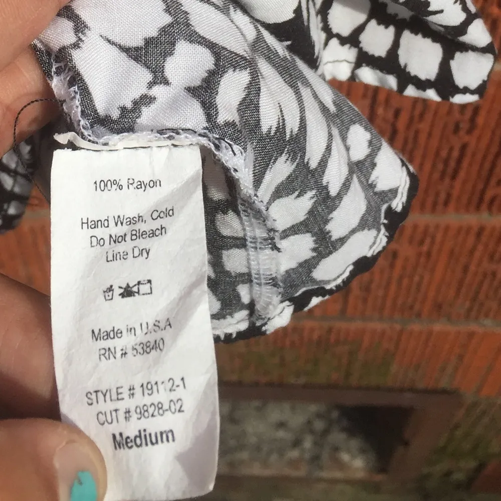 💜Windsor Black and white Windsor top - Image 5