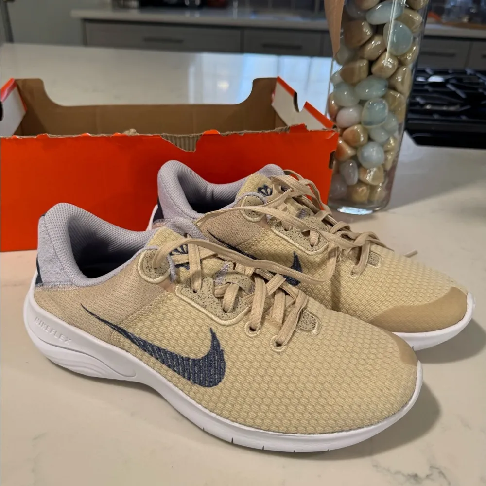 NIKE flex experience run 11 next nature sanddrift sneakers 🤍 - Image 4