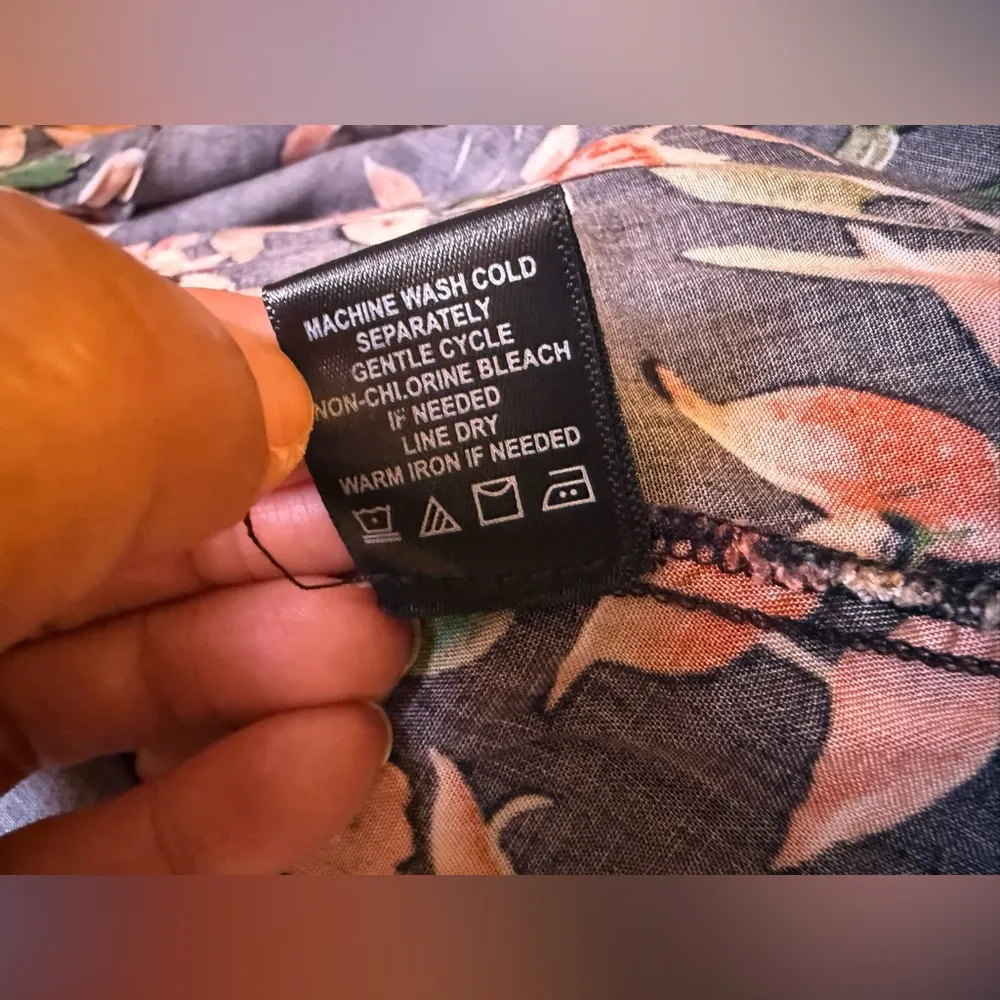 MSK brand maxi dress, size large, with a black background and a floral pattern Blue - Image 9