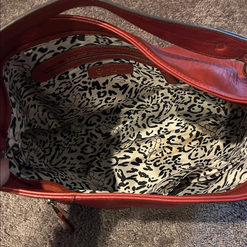 Jessica Simpson Y2K style Cartera Simpson red leather shoulder bag - Image 4