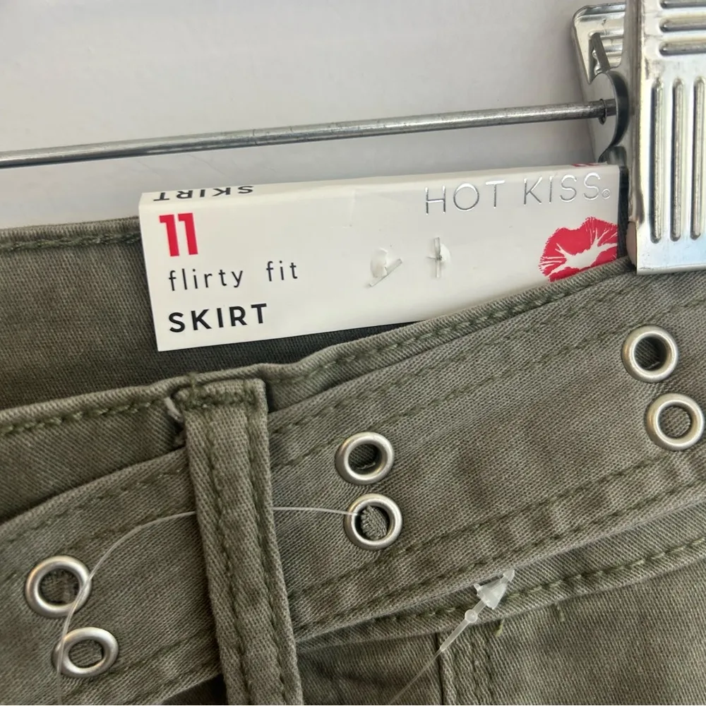 NWT Hot Kiss Flirty Fit Belted Army Green Cargo Mini Skirt Size 11 (Large) - Image 9