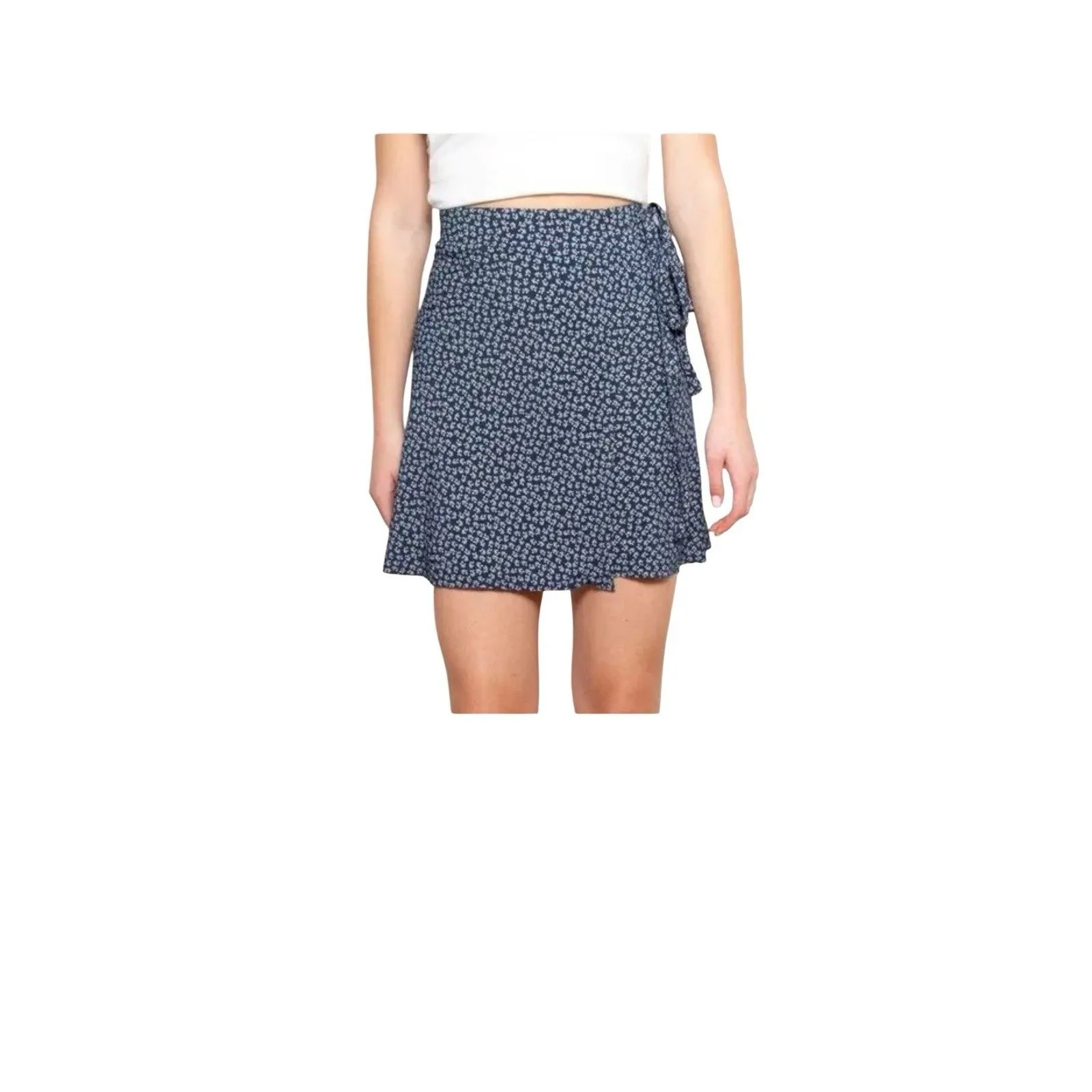 Brandy Melville Genevieve Wrap Skirt Navy Floral Made In Italy One Size - Image 3