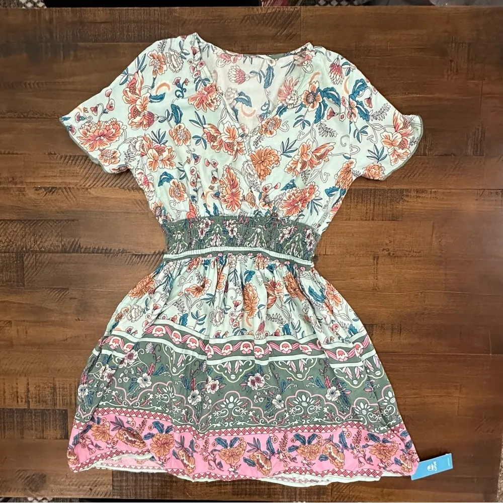 Cupshe Boho Surplice Smocked Waist Mini Dress SMALL‎ NWT - Image 3