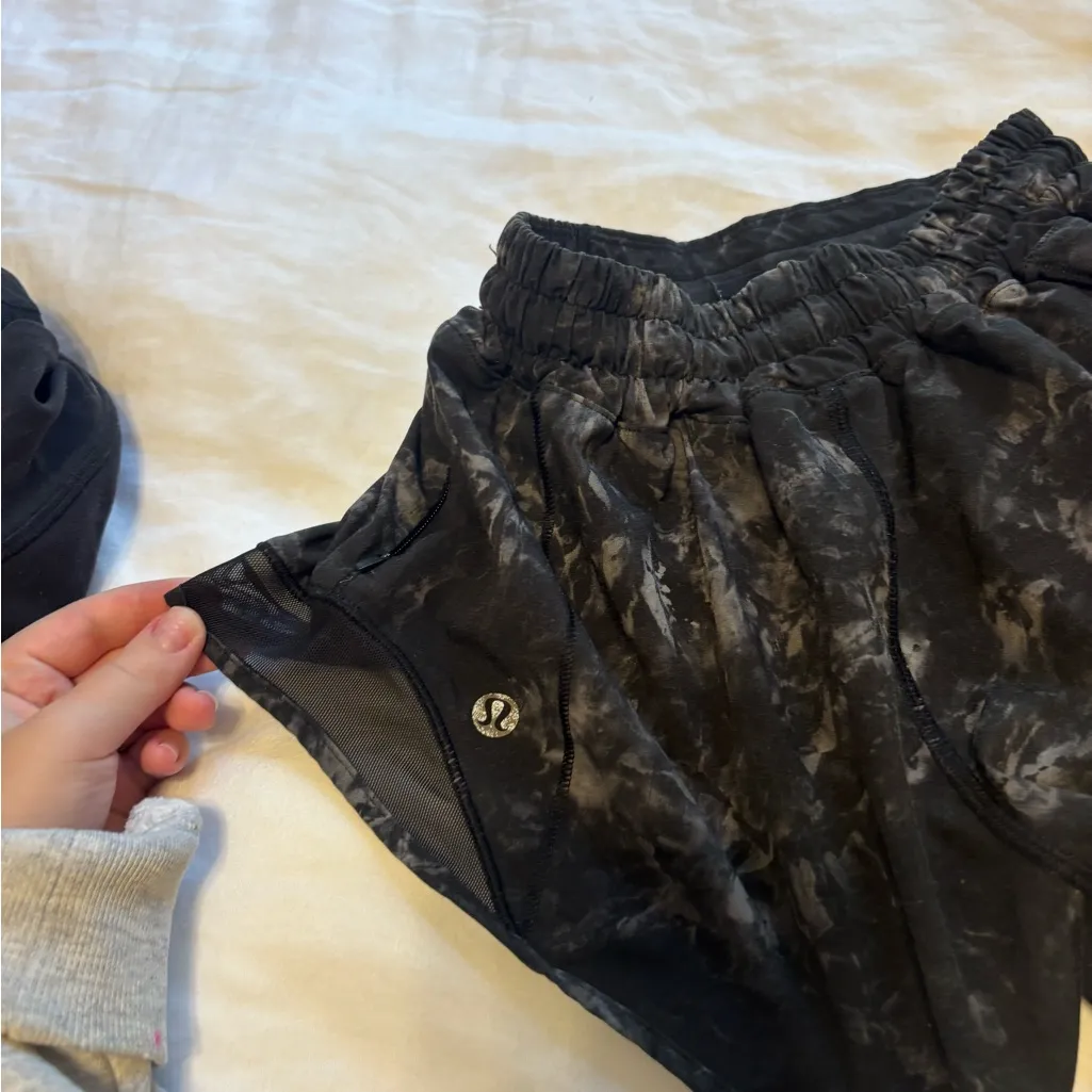 lululemon athletica Black Tie-Dye hotty hots - Image 2