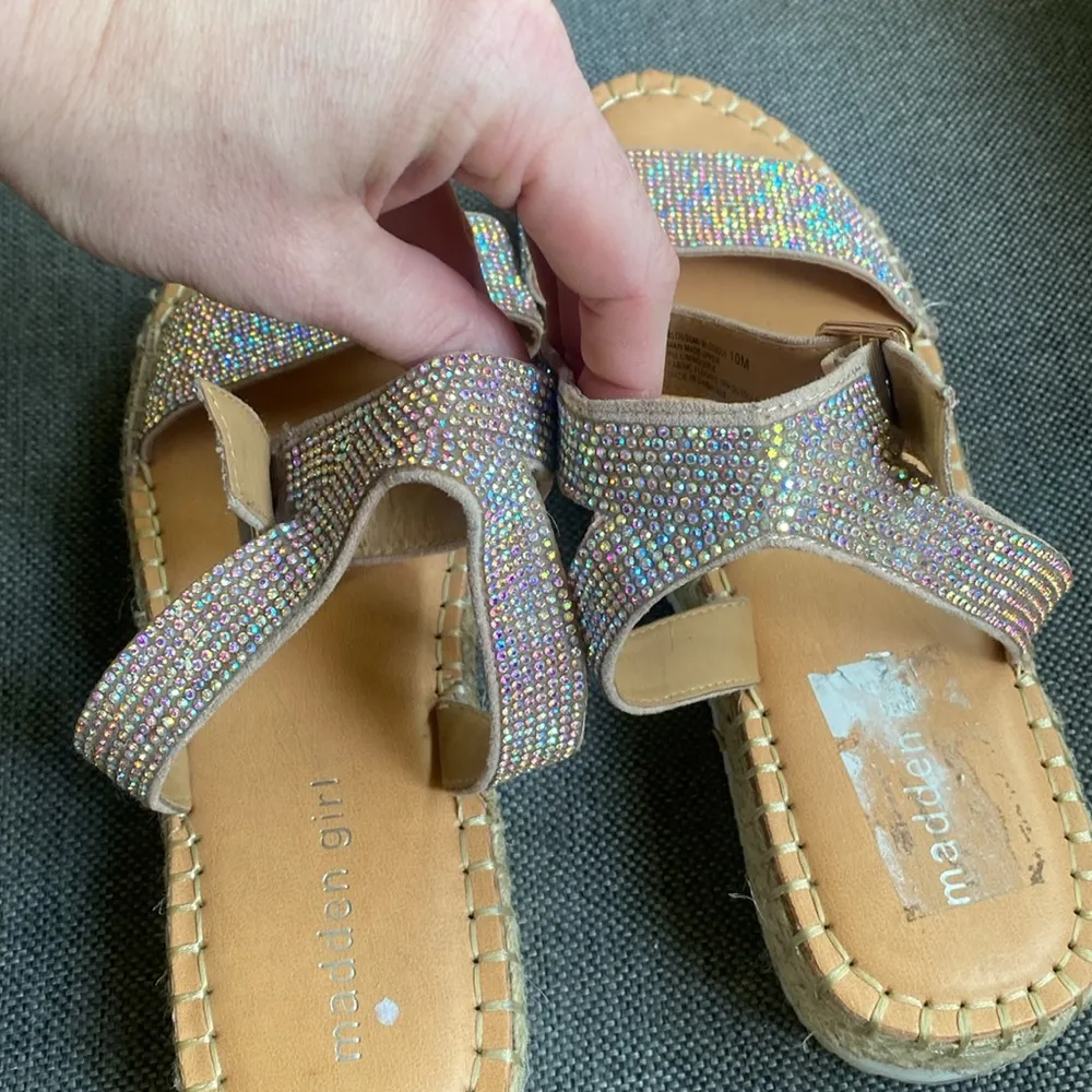 Madden Girl Sz 10 Blossom Rhinestone Flatform Espadrille Sandals Sparkle Strappy - Image 8