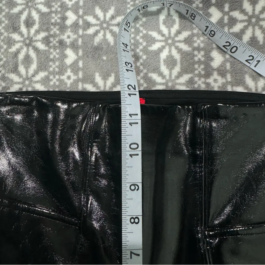 Spanx Faux Patent Leather Leggings‎ in Classic Black Size Small Tall - Image 8