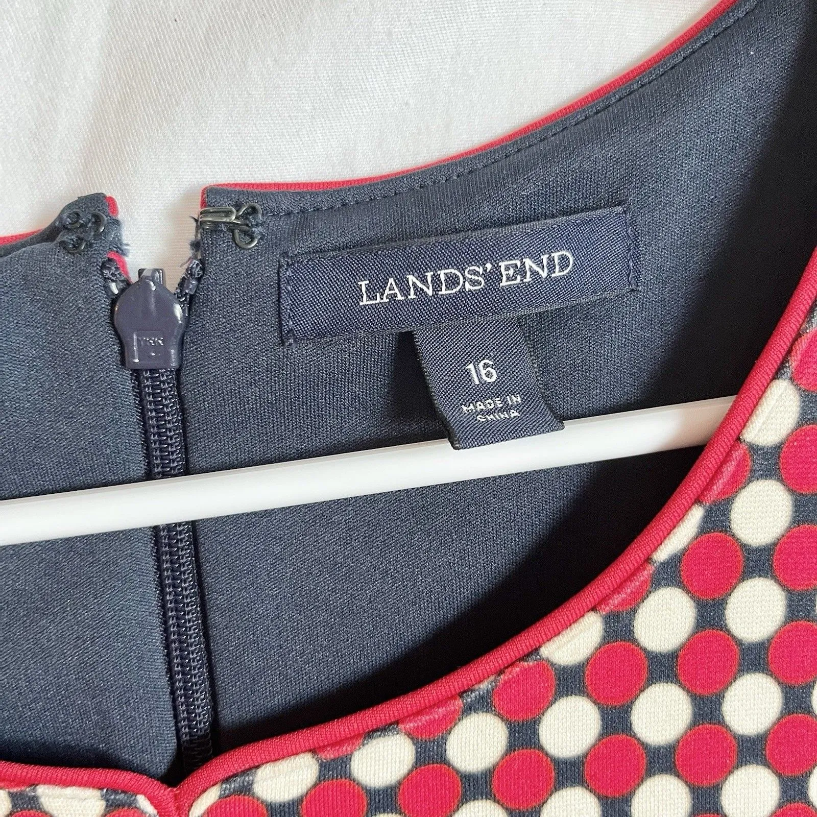 Lands End Dress Womens Sz 16 Red Ponte Polka Dot Sheath Sleeveless Stretch - Image 4