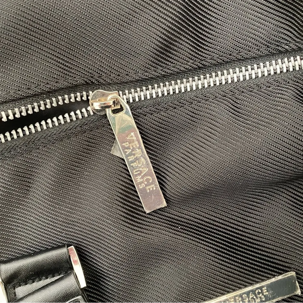 Parfums Black Weekender Overnight Lightweight Duffle Bag - Image 9