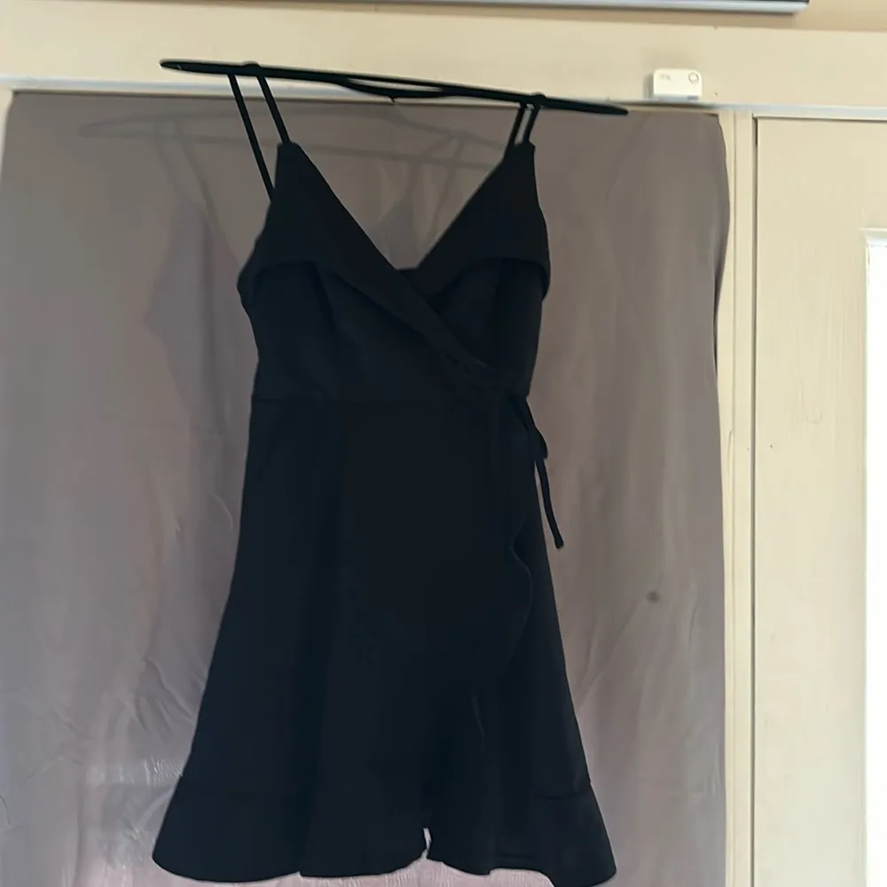 Olive Scent size small dress! - Image 2