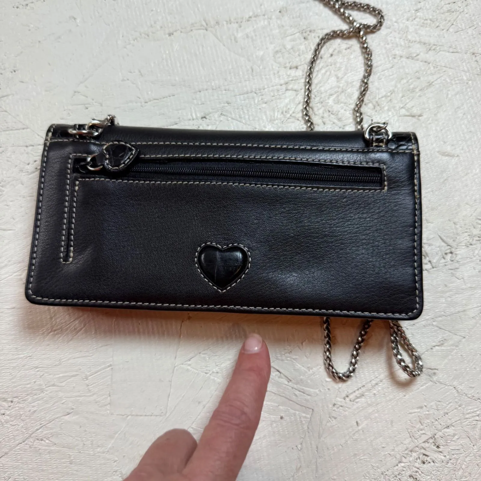 VTG Brighton Black Leather Heart‎ Clasp Wallet Clutch Chain Strap - Image 6