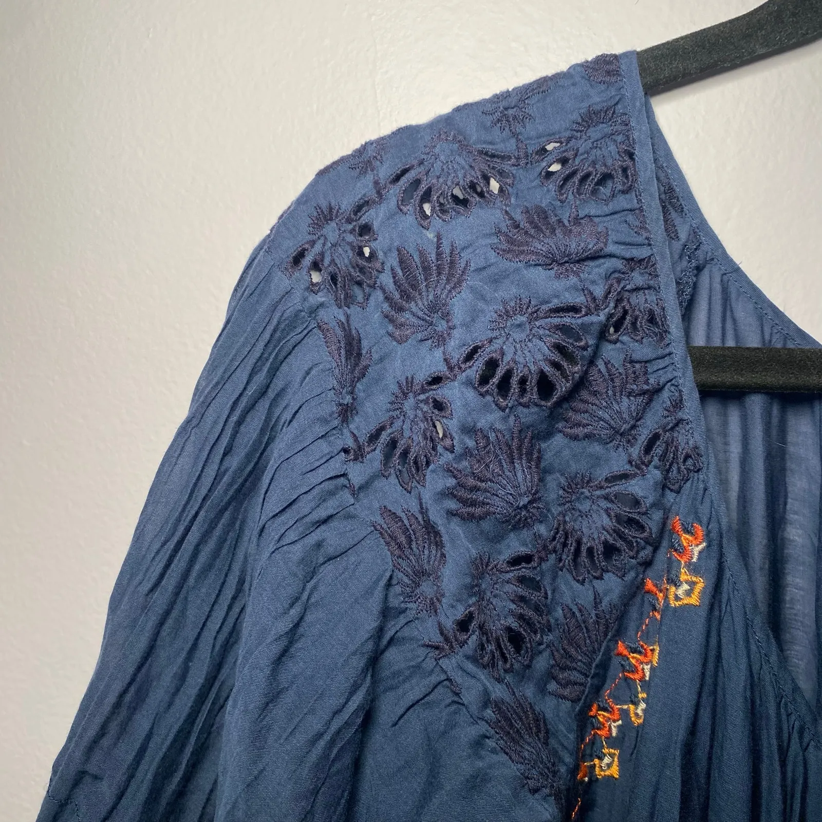 Johnny Was Jade Navy Blue Embroidered Puff Sleeve Midi Dress Women's size Small - Image 3