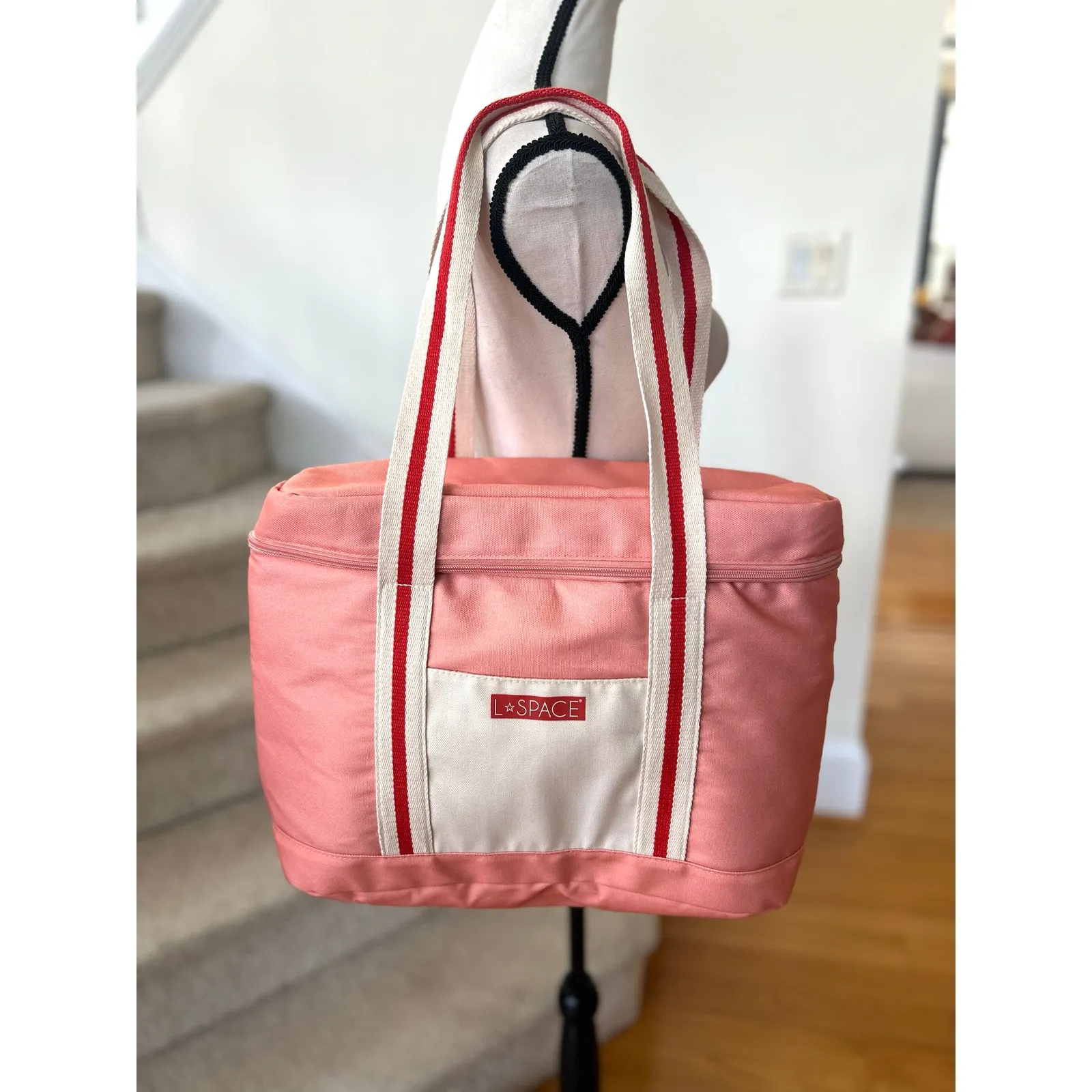 l*space L* Pink Shoulder Strap Portable Cooler Beach Bag - Image 3