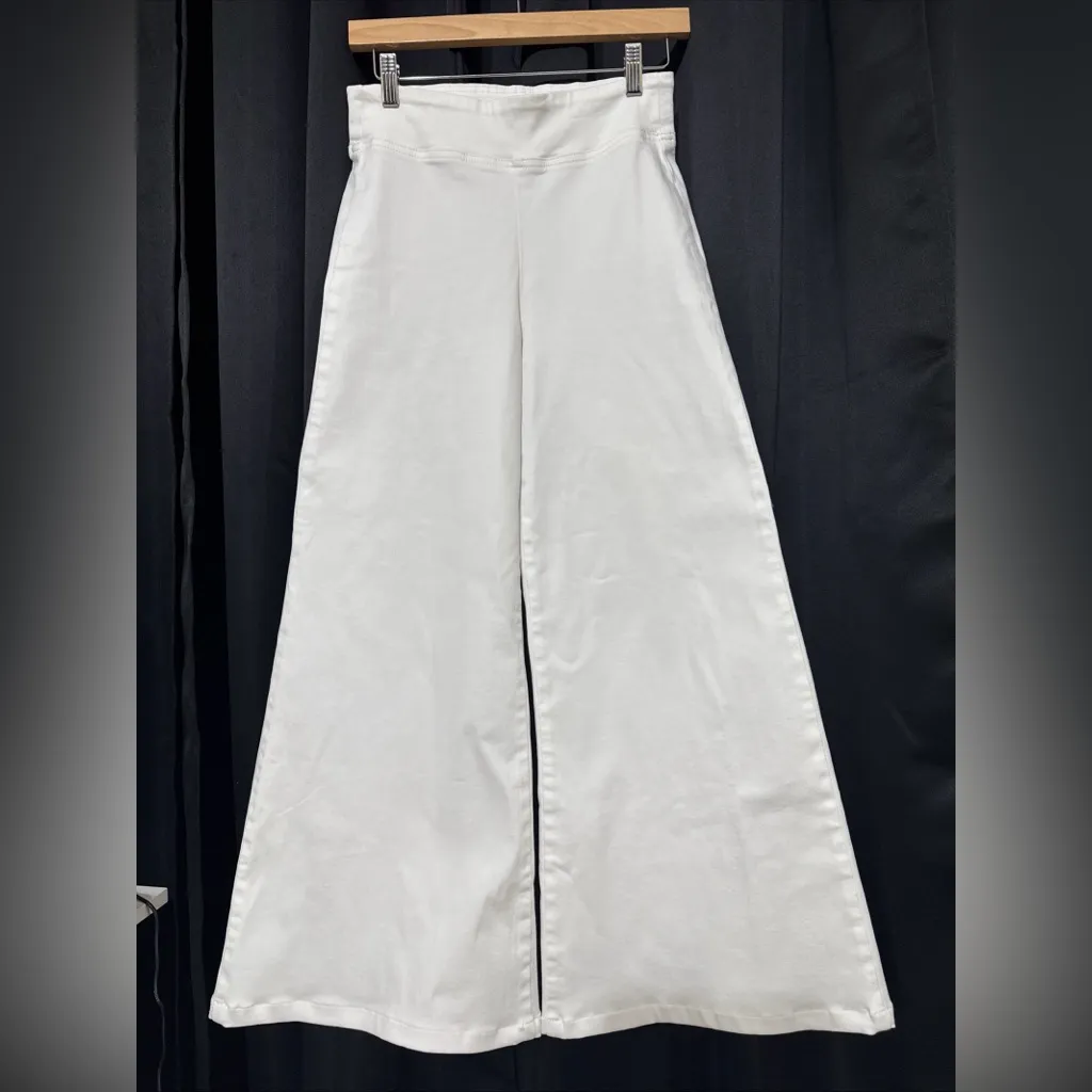 FRAME White Flare Jeans - Image 2