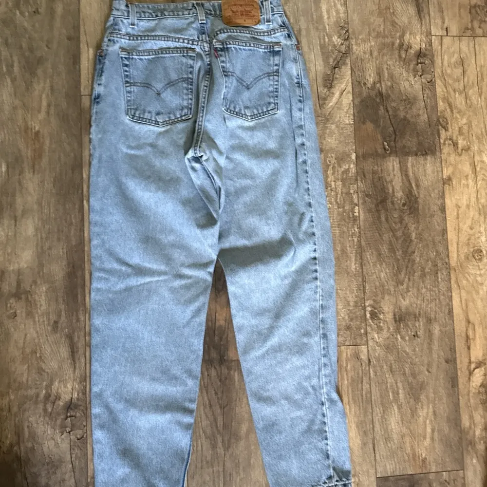 Levi's Light Blue Relaxed Fit Jeans - Image 3