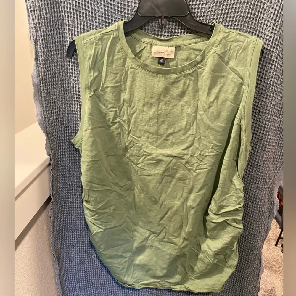 COPY - Universal Threads Rouched Side Sleeveless Tank Tee Shirt - Image 4