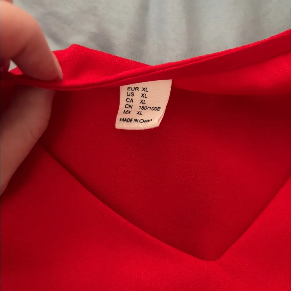 Women’s red xl blouse with insertable waist tie - Image 2