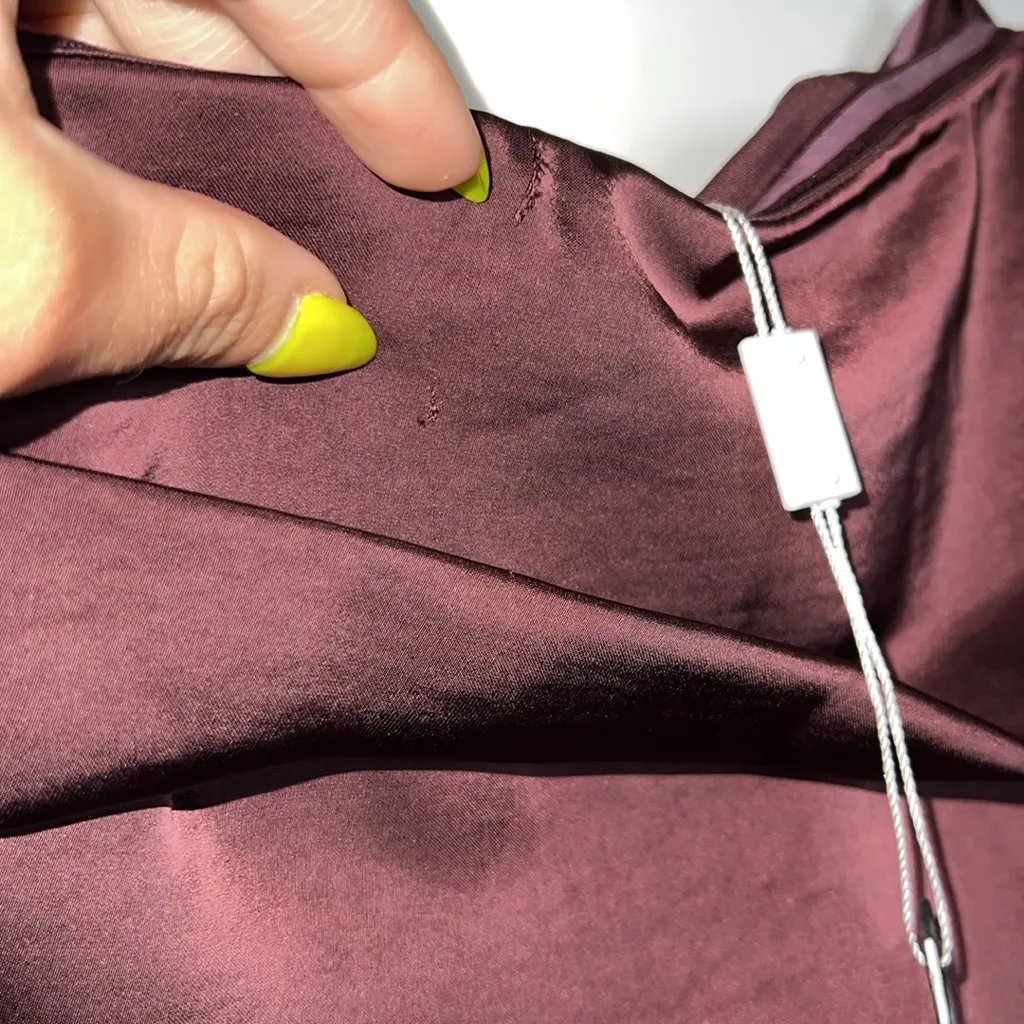 NWT Astr The Label Gwyneria One-Shoulder Off-Shoulder Dress - Eggplant - Image 7