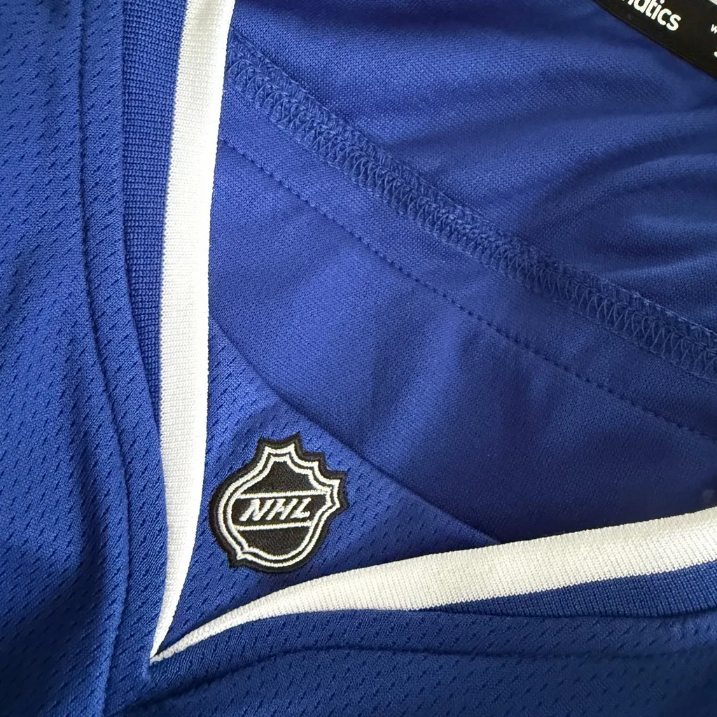 ADIDAS Steven Stamkos Long Sleeve Tampa Bay NHL Lighting Bolt Jersey Sz S - Image 6