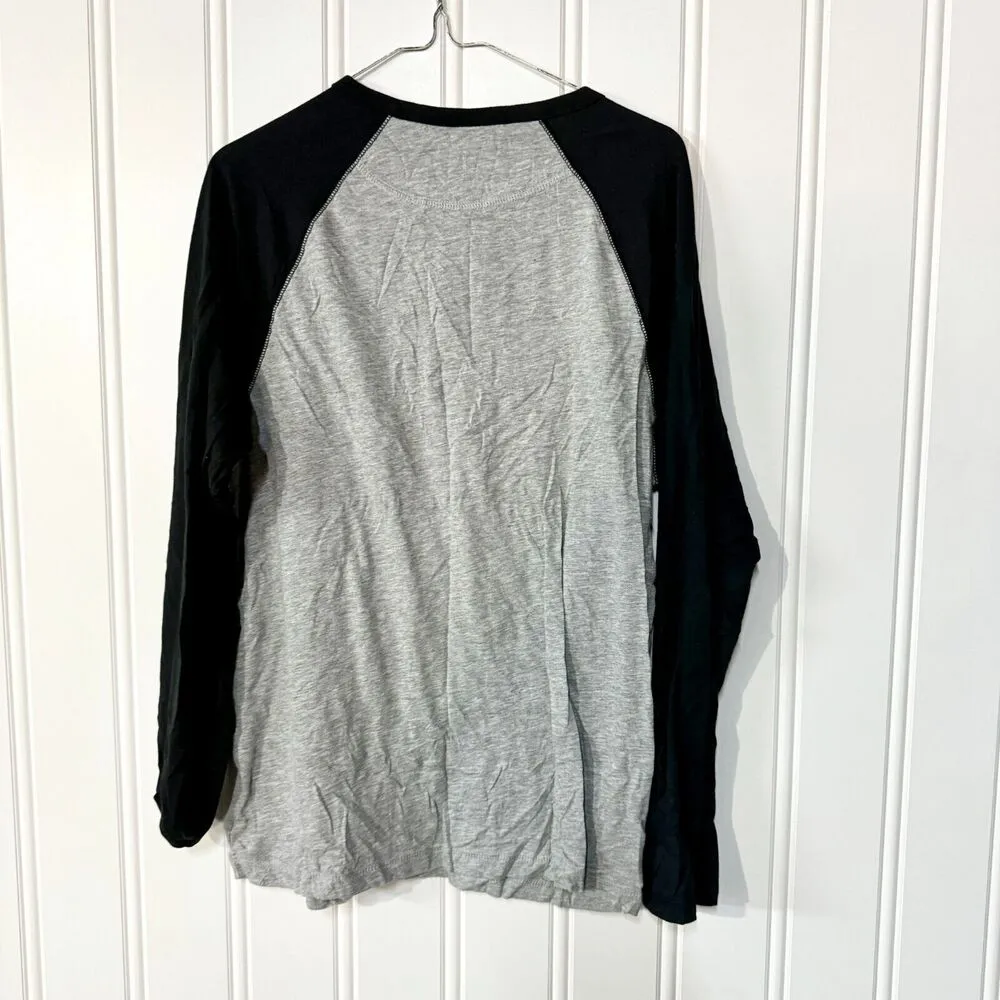 DISNEY PARK Shirt Women Size Medium Henley 3/4 Sleeve Grey Black Character Shirt - Image 3