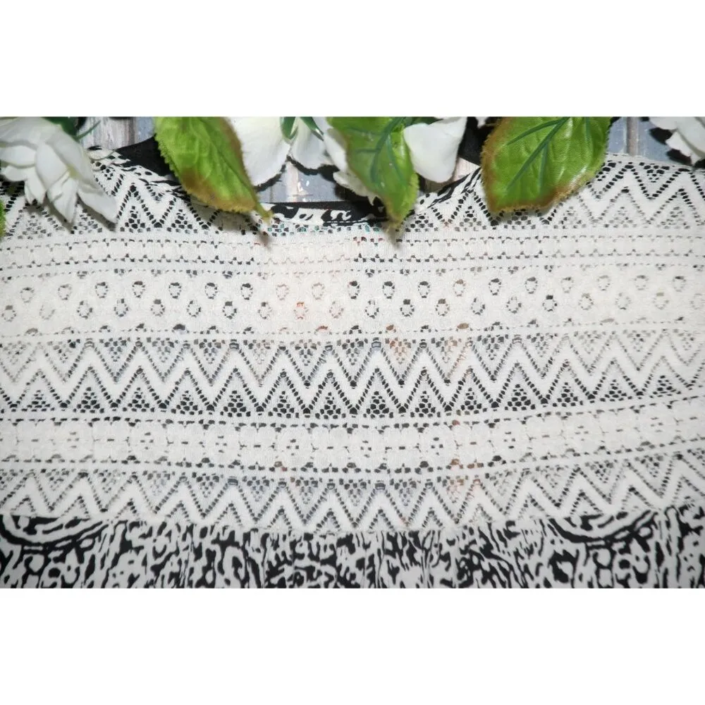 Flying Tomato Boho Romper Black White Shorts Size S Lace & Mixed Pattern - Image 6